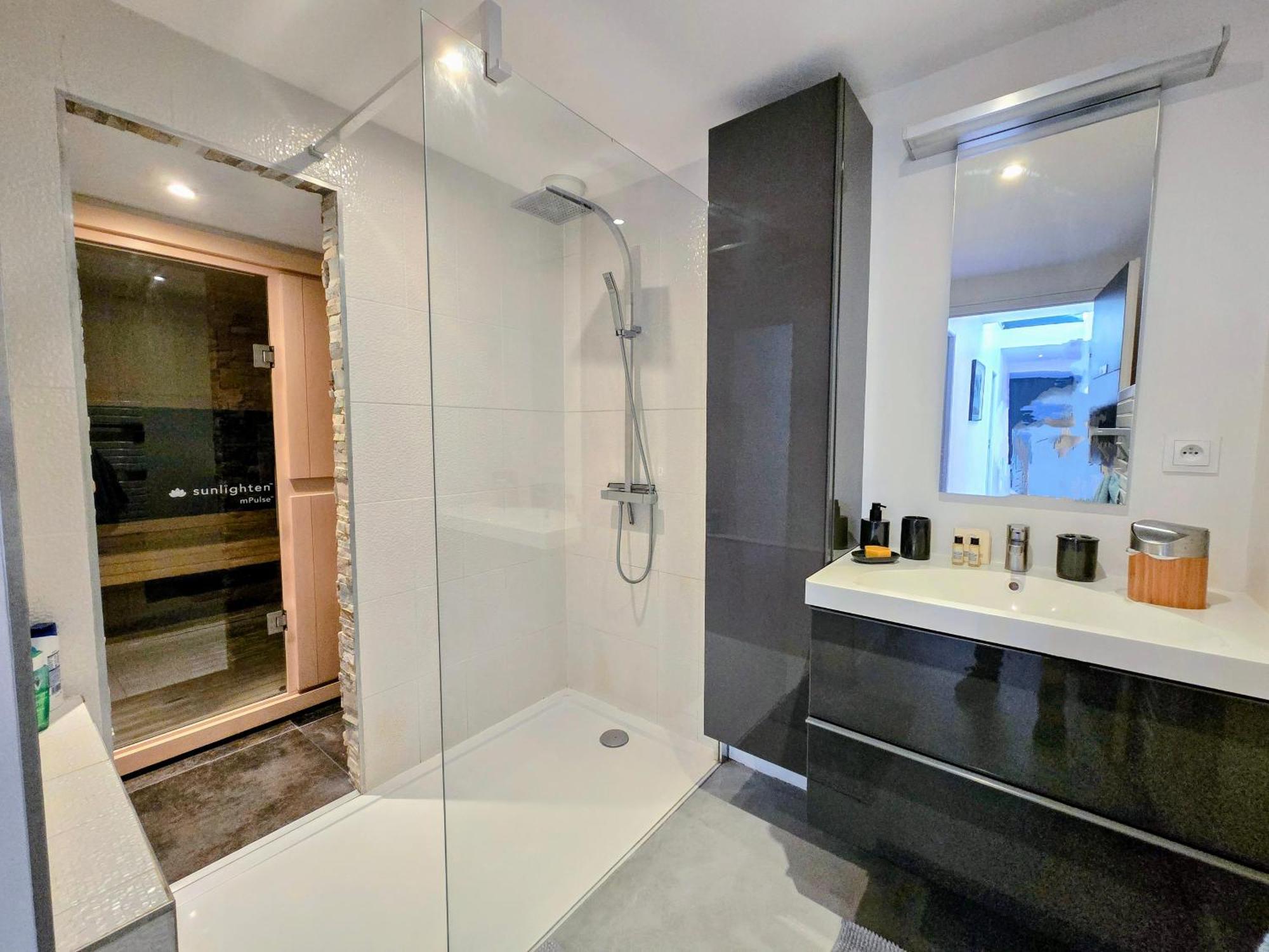 Rouen Centre Avec Sauna - Jacuzzi - Parking - 5 Etoiles 외부 사진